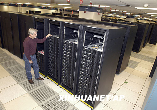 美开发出的全球运算速度最快的超级计算机。