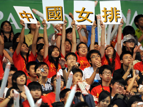 图文-大奖赛香港站中国逆转意大利夺冠同是中国人