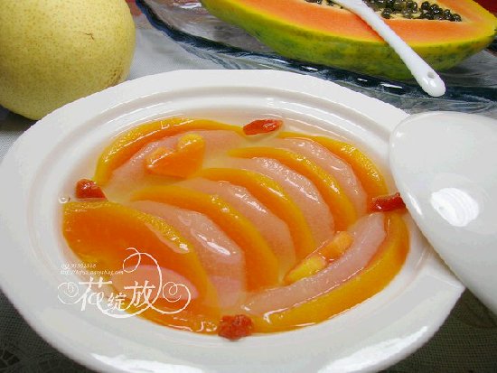 爽口解暑美容丰胸：夏天清凉的木瓜炖梨