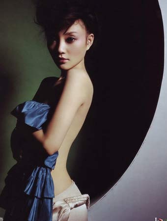 细数娱乐圈的十位美丽性感“小腰精”