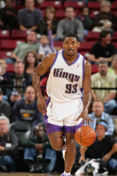 图文-[NBA]快船97-87国王阿泰斯特严肃认真