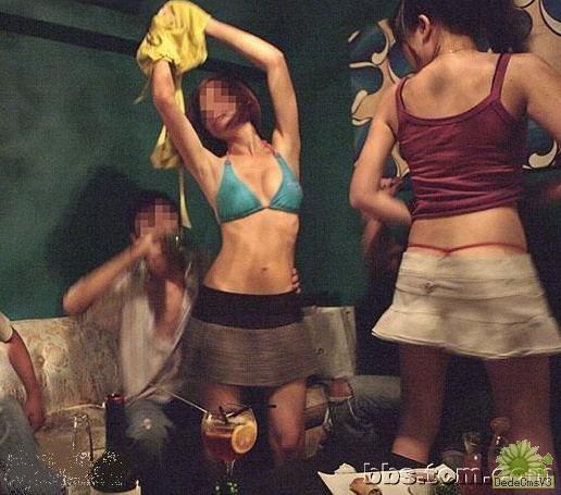 超级大解密：台湾美女的另类夜生活