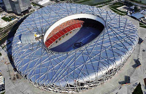 国家体育场"鸟巢",北京奥运会开闭幕式,田径比赛场地,坐位91,000个.