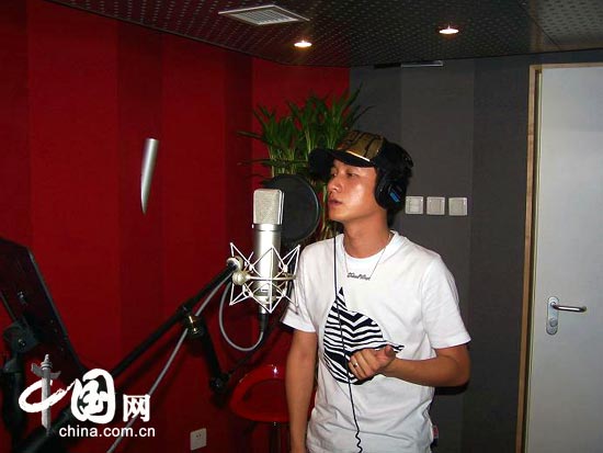 文章录制“处女作”单曲 立誓宣言《坚持爱》