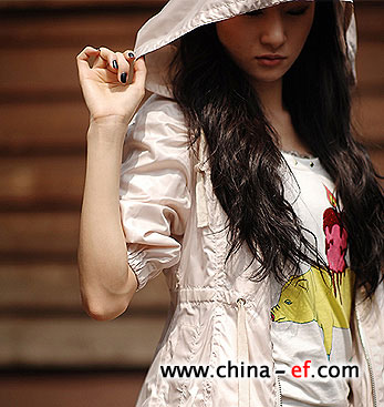 浪漫时尚流行女装：你可以更年轻的