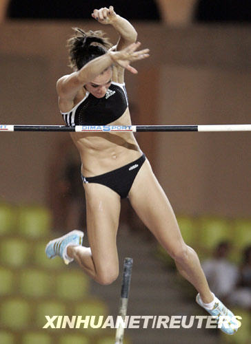 伊辛巴耶娃5米04破撑杆跳世界纪录