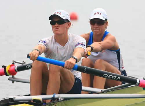 8月4日，兩名將參加北京奧運會賽艇比賽的美國選手在順義奧林匹克水上公園訓練。