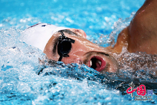 08奥运备战：美国游泳队名将菲尔普斯“水立方”飒爽英姿