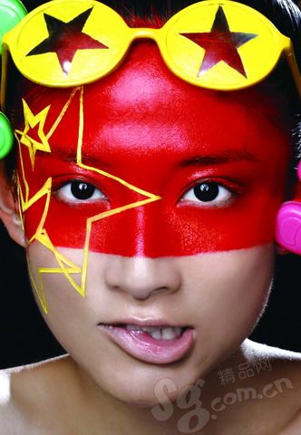 教你化“奥运加油妆”
