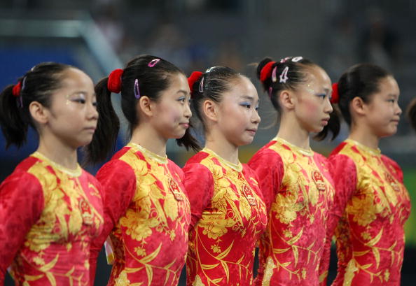 中国体操女团冲冠暴露软肋 多数主力缺大赛经验