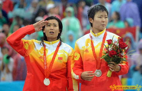 女子沙排田佳/王洁摘银牌