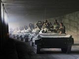 俄军宣布保留向格增兵权利[组图]