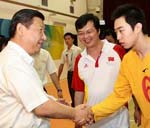 习近平考察北京残奥会准备工作(图)