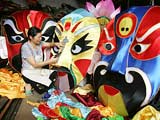 赶制彩灯迎中秋[组图]