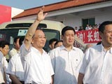 温家宝参加北川中学开学典礼 勉励师生努力奋斗[组图]