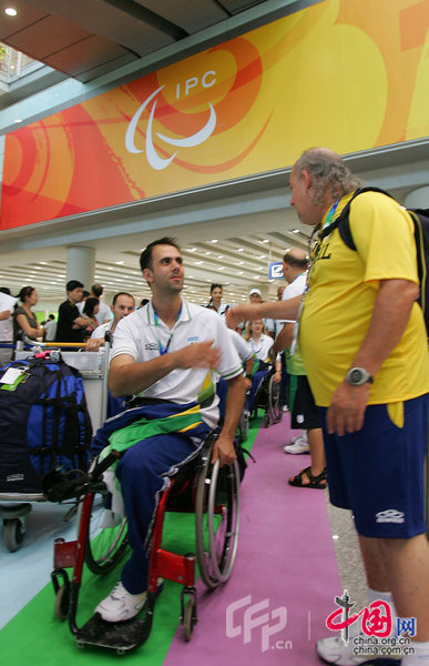 巴西殘奧代表團抵京