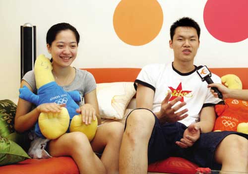 图文-朱芳雨即将完成大婚新人白头偕老