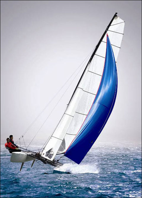 单人帆船环球航行图片