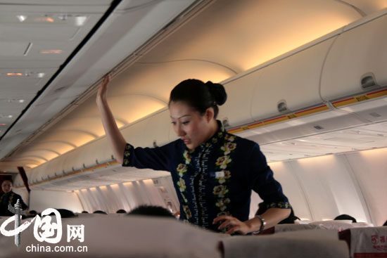 第一次偷拍：海南航空漂亮的空姐