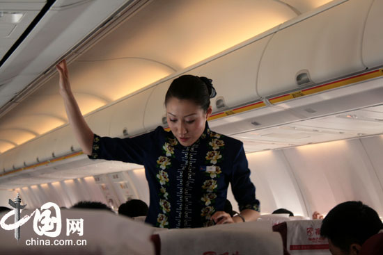 第一次偷拍：海南航空漂亮的空姐