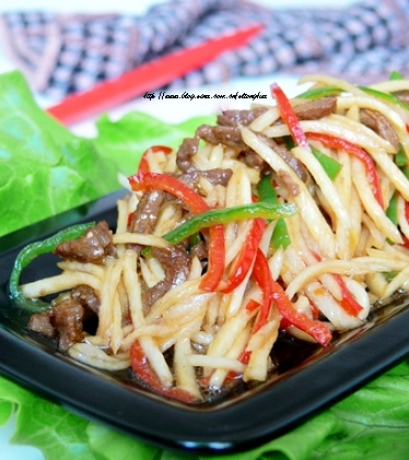大增食欲的秋季时令菜：自制茭白牛肉丝(组图)