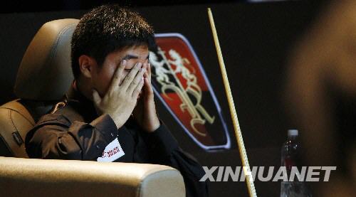 　10月1日，中国球手丁俊晖在比赛中。