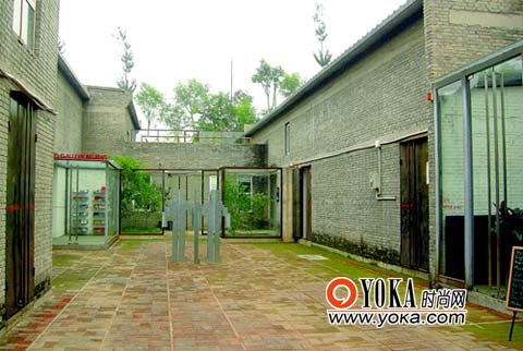 酒厂艺术区主马路