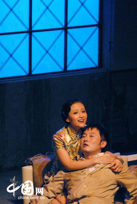 杨婷婷舞台剧《浮生记》轰动上海 怀念恩师谢晋