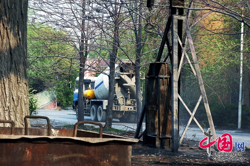 隨著最後一車水泥的運走，有著百年曆史、曾為國家建設作出巨大貢獻的大連第一水泥廠退出歷史舞臺。中國網/孟繁羽攝