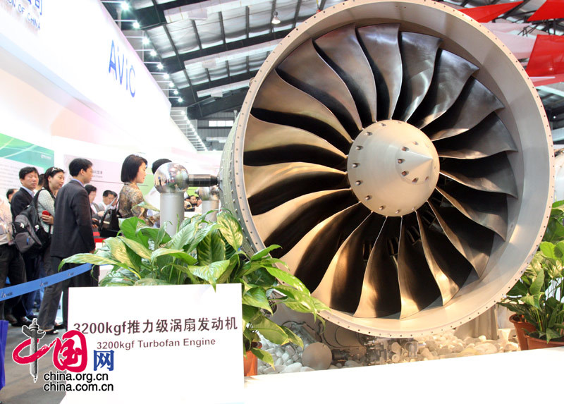 2008珠海航展上展示得未来战机的心脏-国产太行发动机，3200kgf推力级涡扇发动机。 中国网 杨佳/摄影