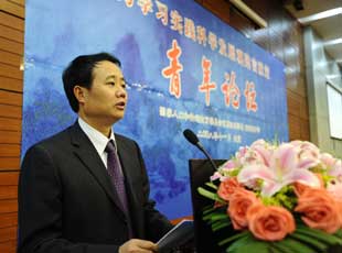 国家人口计生委召开“建言献策”青年论坛[组图]