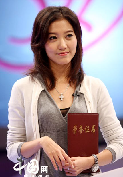 高露pk戴军揭秘女人心 热衷公益捐全额奖金