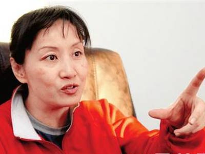 前国家跳水队教练,现清华跳水队教练于芬.