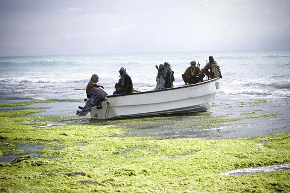 海盗们有时候仅仅是乘坐这样的小船实施袭击，这在索马里海域非常常见。