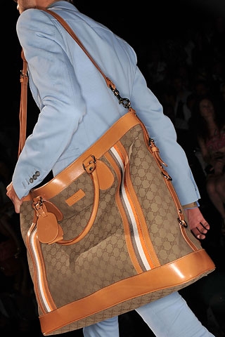 GUCCI09春夏男包分外妖娆