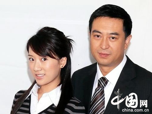 李念张嘉译《蜗居》定妆照曝光 李念张嘉译《蜗居》定妆照曝光