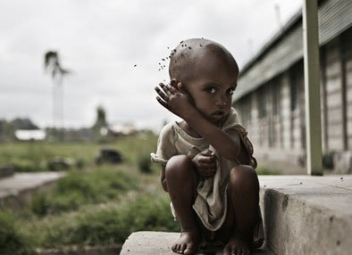 2008年6月10日，在衣索比亞南部一個村莊的供給中心裏的一個孩子。
