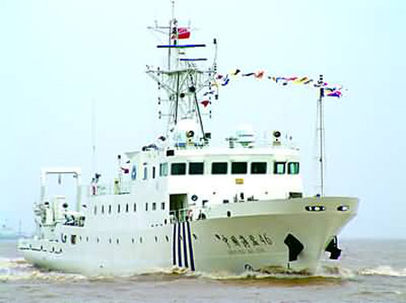 “中国海监51号”和“中国海监46号”是中国“十五”期间投资重点建造的新型海监船只。船上配置了卫通B站、C站、DGPS定位系统、船舶自动识别系统等高科技专业装备，可在除南北极海域外的航区航行。