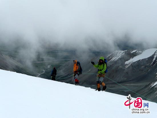 北航凌峰社进攻桑丹康桑峰 北航凌峰社摄影