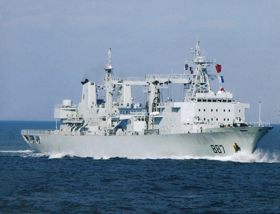 资料图：中国海军887“微山湖”号补给舰