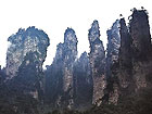 奇峰兀立