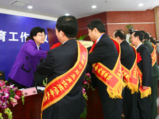 2008年全国计划生育优质服务先进单位获表彰[组图]
