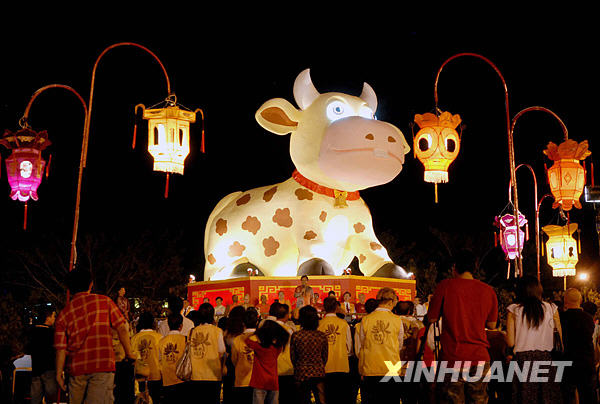 海外各界喜迎新春 潘基文向华人祝贺农历新年[组图]