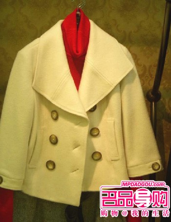 服饰消费:脱下厚羽绒10款抢眼短款外套 服饰消费:脱下厚羽绒10款抢眼短款外套