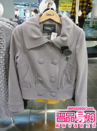 服饰消费:脱下厚羽绒10款抢眼短款外套 服饰消费:脱下厚羽绒10款抢眼短款外套
