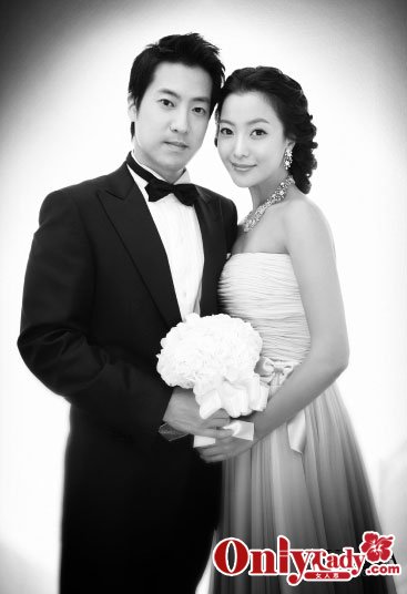 婚纱照:韩国明星结婚礼服秀(组图)