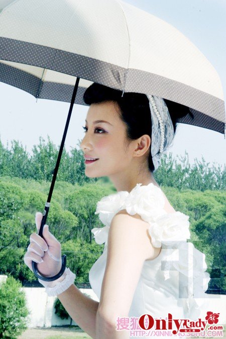 古堡倩影：陶红奢华靓丽婚纱