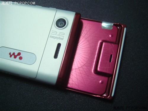 手机:男人统统靠边站10款女性滑盖美机 手机:男人统统靠边站10款女性滑盖美机