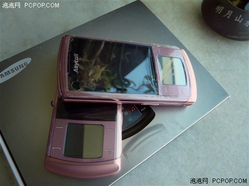 手机:男人统统靠边站10款女性滑盖美机 手机:男人统统靠边站10款女性滑盖美机