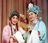 《盘夫索夫》徐玉兰饰曾荣、王文娟饰严兰贞 1979年6月